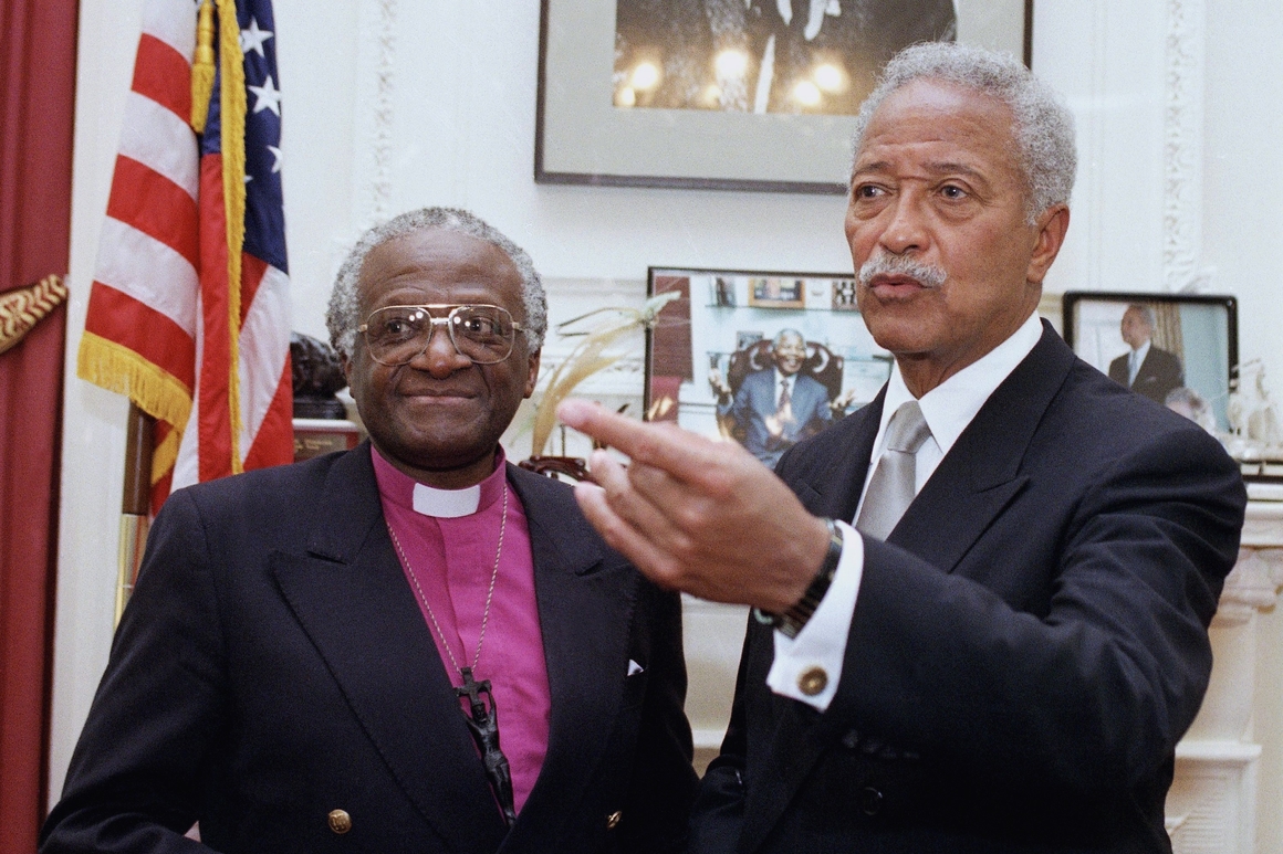 Mayor David Dinkins with Desmond Tutu in 1992