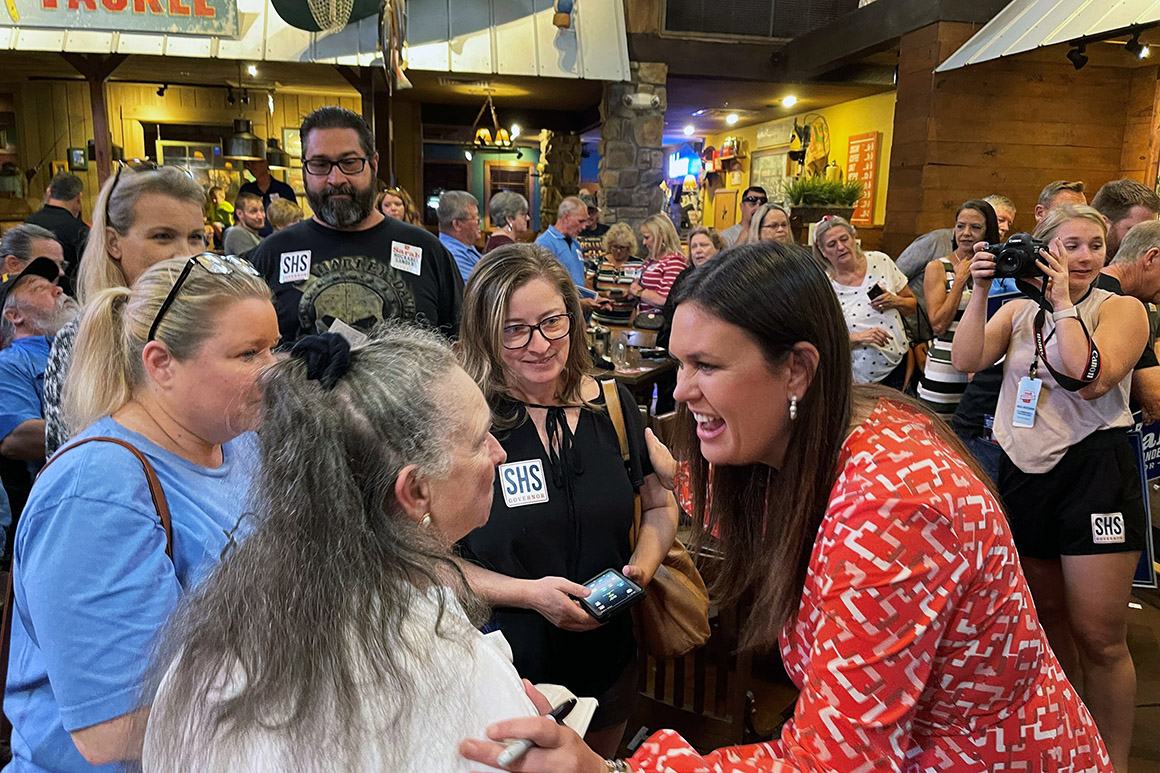 Sarah Sanders greets supporters. 