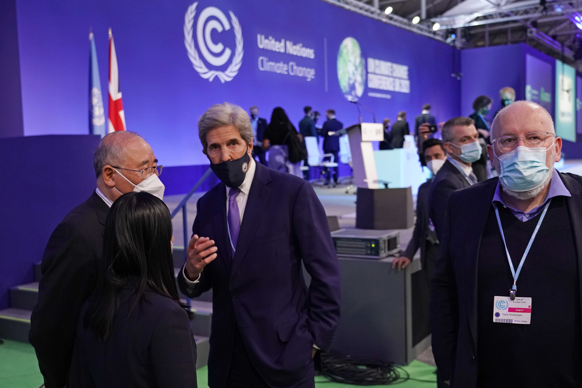 John Kerry and others at COP26 